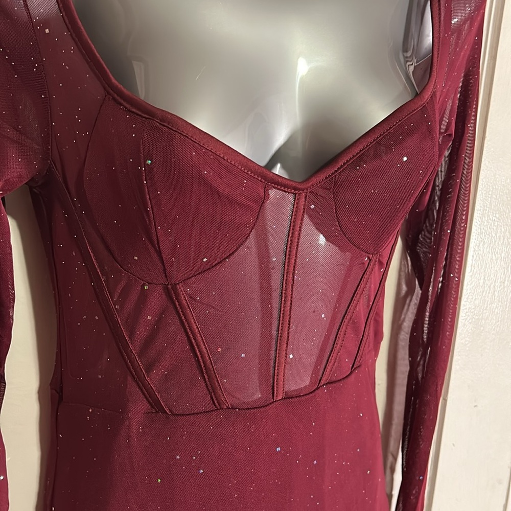 Sparkly Maroon New Year’s Bodycon Dress NWT - Picture 4 of 11